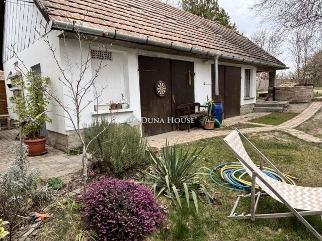 Eladó ikerház, Ócsán 79 M Ft, 3 szobás / költözzbe.hu