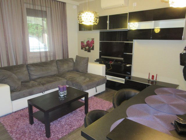 Kiadó téglalakás, albérlet, Hajdúszoboszlón 230 E Ft / hó