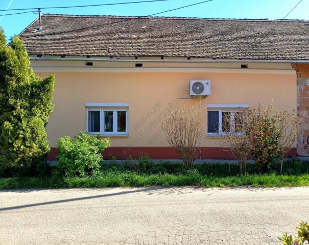 Eladó családi ház, Hódmezővásárhelyen 29.5 M Ft, 2 szobás