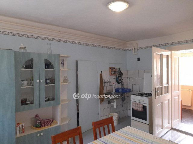 Eladó családi ház, Ambrózfalván 9.99 M Ft, 2+1 szobás