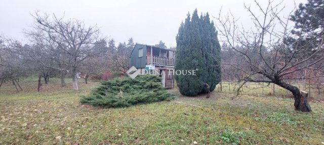 Eladó nyaraló, Vértesszőlősön 12.9 M Ft, 2 szobás