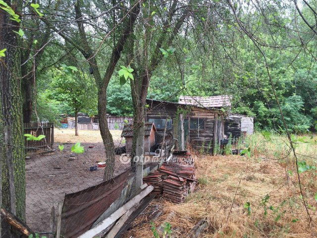 Eladó nyaraló, Csemőn 41.6 M Ft, 3 szobás / költözzbe.hu