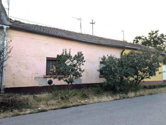 Eladó családi ház, Kecskeméten 19.9 M Ft, 3 szobás
