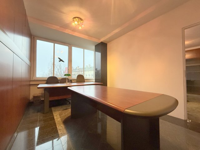 Kiadó iroda, Nyíregyházán 450 E Ft / hó, 3 szobás