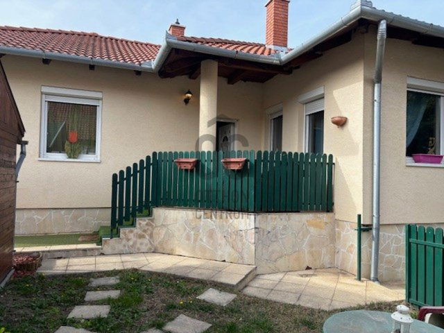 Kiadó családi ház, albérlet, Érden 490 E Ft / hó, 5 szobás