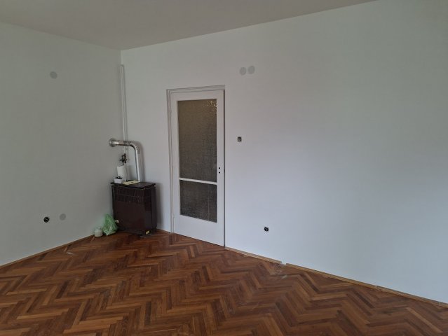 Eladó téglalakás, Kaposváron, Petőfi utcában 18.9 M Ft
