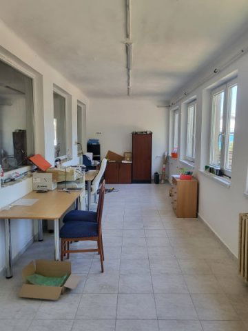 Eladó ipari ingatlan, Szolnokon 200 M Ft, 1 szobás