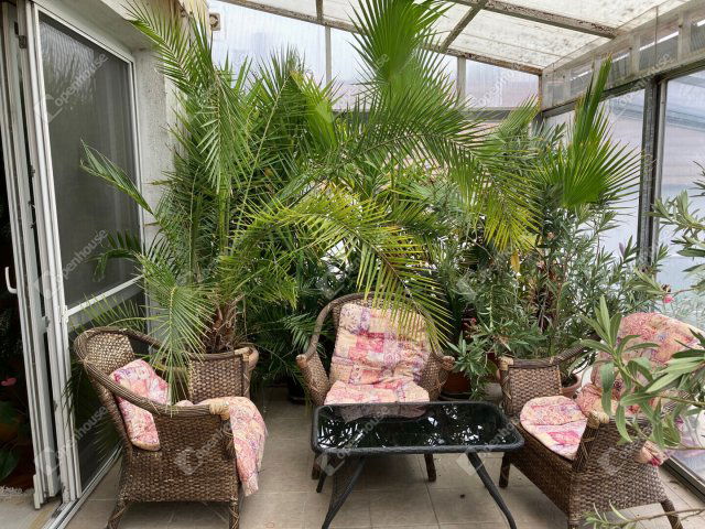 Eladó családi ház, Csornán 84.99 M Ft, 5 szobás