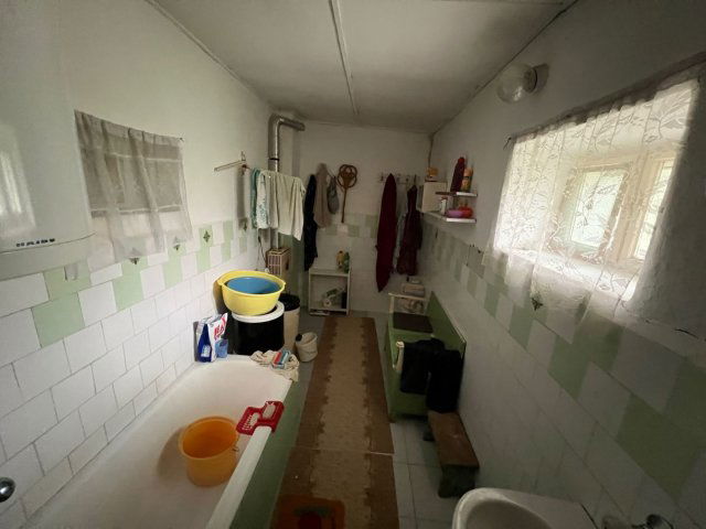 Eladó családi ház, Szarvason 7.5 M Ft, 2 szobás