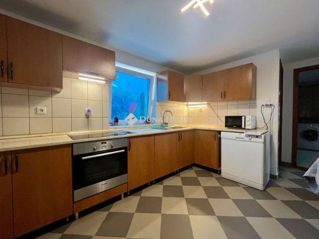 Eladó családi ház, Zalaháshágyon 64.9 M Ft, 6 szobás