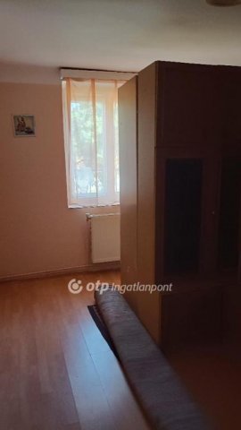 Eladó családi ház, Nagybajomban 22.5 M Ft, 4 szobás