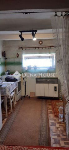 Eladó családi ház, Szentesen 14 M Ft, 1 szobás