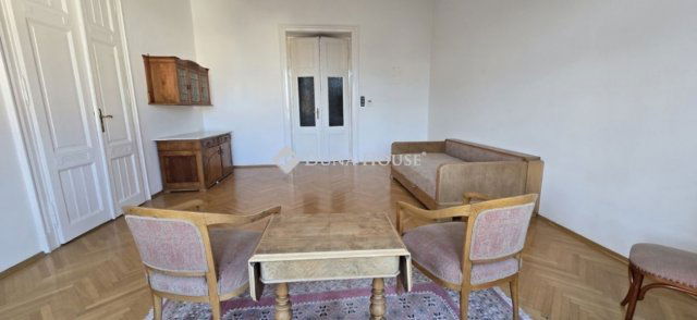 Eladó téglalakás, Budapesten, VI. kerületben 119.9 M Ft