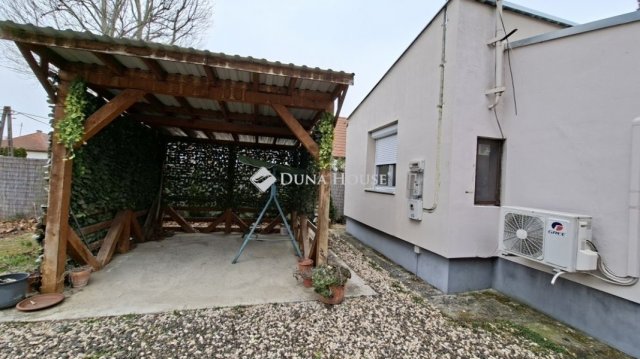 Eladó nyaraló, Harkányban 21.9 M Ft, 2 szobás