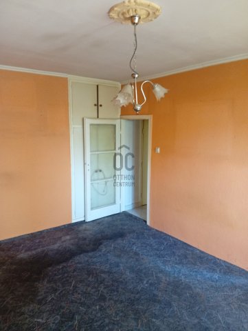 Eladó panellakás, Kazincbarcikán 15 M Ft, 1 szobás