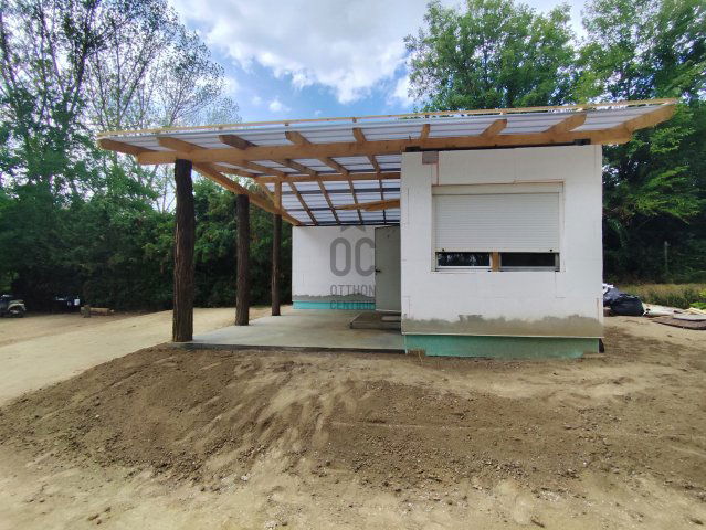 Eladó családi ház, Gödöllőn 44.8 M Ft, 2 szobás