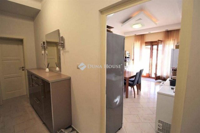 Kiadó családi ház, albérlet, Mogyoródon 2000 E Ft / hó