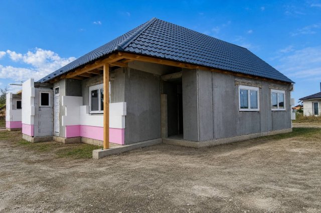 Eladó téglalakás, Lipóton 63 M Ft, 3 szobás