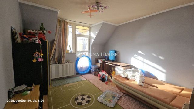 Eladó téglalakás, Nyíregyházán 50 M Ft, 4 szobás