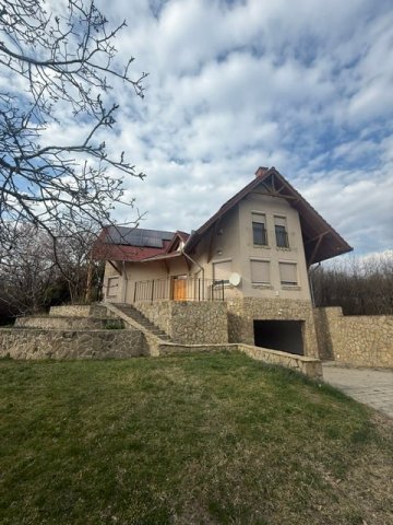 Eladó családi ház, Pákozdon 145 M Ft, 4 szobás