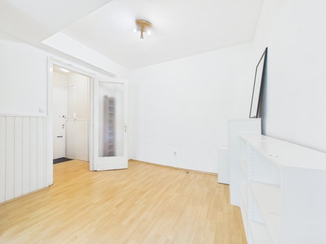 Eladó téglalakás, Budapesten, II. kerületben, Lövőház utcában