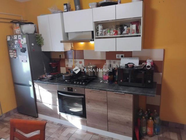 Eladó családi ház, Izsákon 29.9 M Ft, 3 szobás