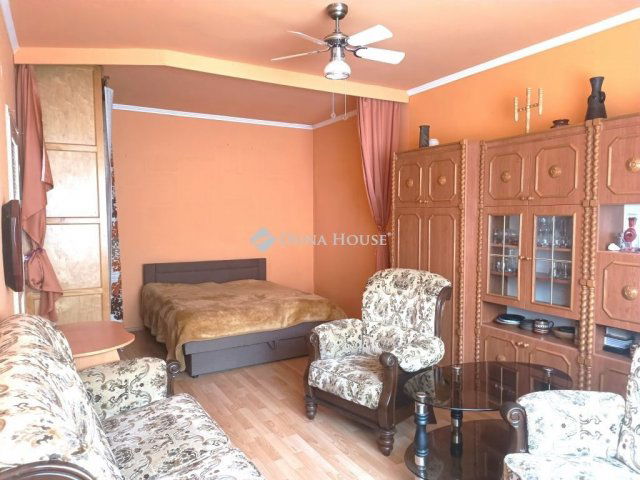 Eladó téglalakás, Békéscsabán 25.9 M Ft, 2 szobás