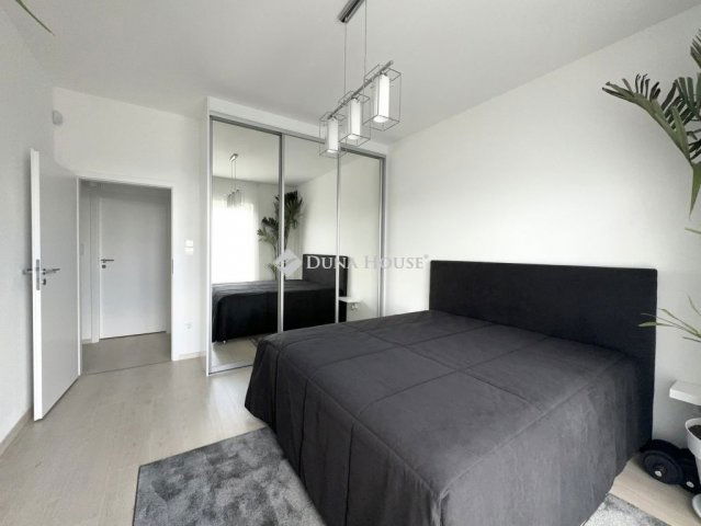 Eladó téglalakás, Budapesten, XIX. kerületben 152 M Ft, 3 szobás