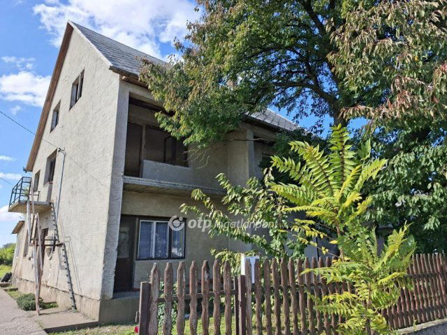 Eladó családi ház, Tiszateleken 12.8 M Ft, 4 szobás