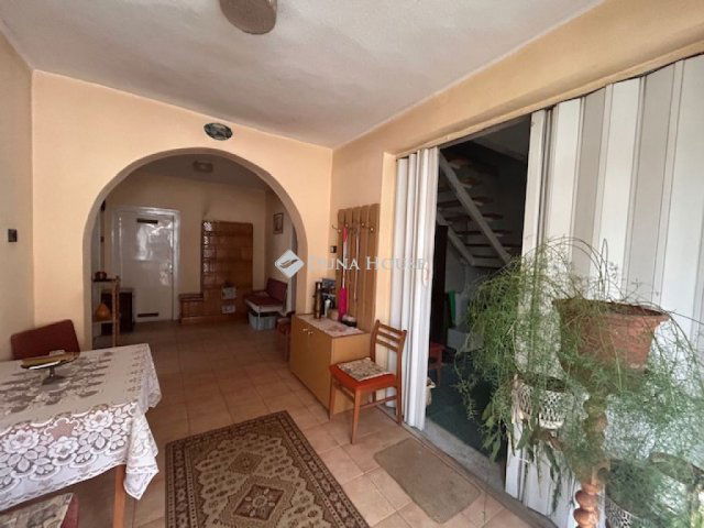 Eladó családi ház, Bakon 39.99 M Ft, 4 szobás