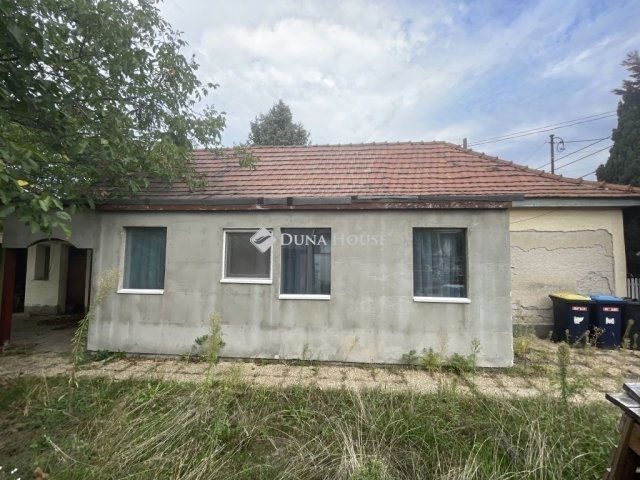 Eladó családi ház, Budapesten, XVII. kerületben 39.9 M Ft