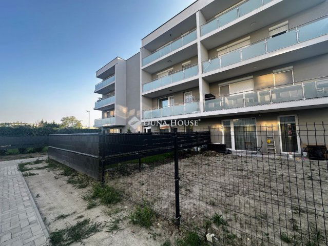 Kiadó téglalakás, albérlet, Győrött 220 E Ft / hó, 3 szobás