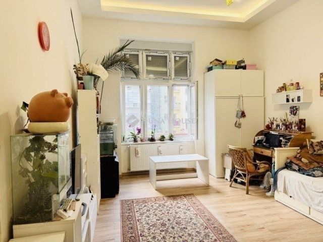 Eladó téglalakás, Budapesten, II. kerületben 126 M Ft, 3 szobás