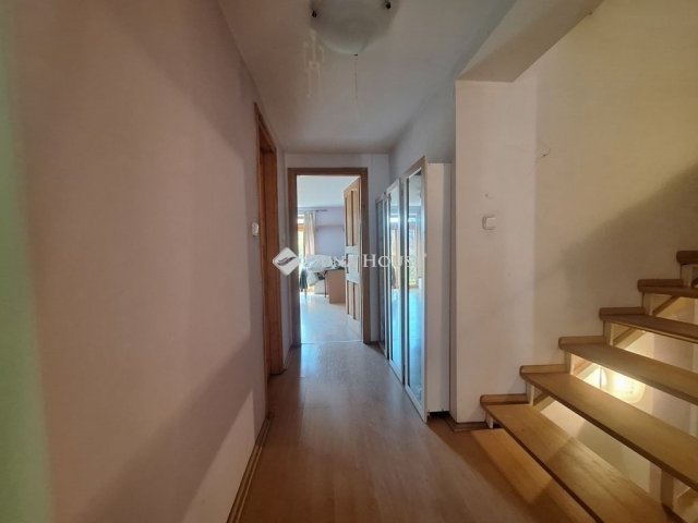 Eladó családi ház, Szombathelyen 110 M Ft, 5 szobás
