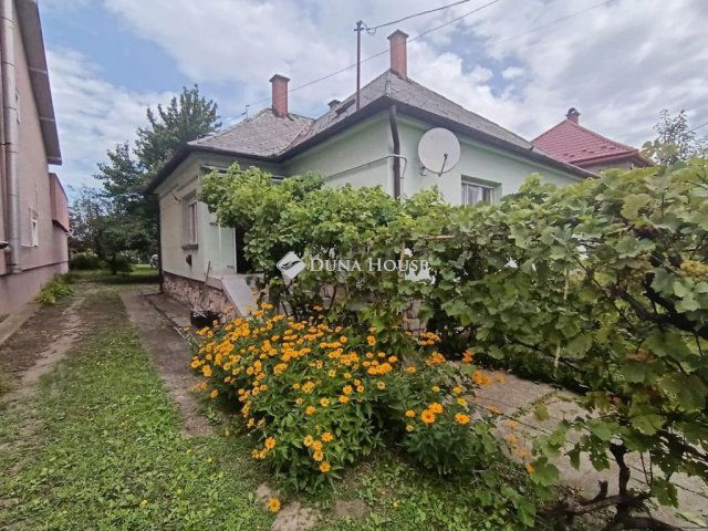Eladó családi ház, Kisbéren, Komáromi utcában 41.8 M Ft