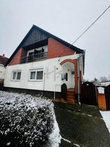 Eladó családi ház, Berzencén 33.5 M Ft, 4 szobás