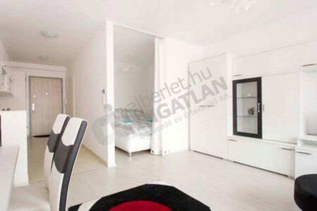 Kiadó téglalakás, albérlet, IX. kerületben, Márton utcában