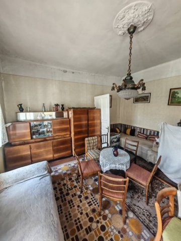 Eladó családi ház, Egerben 39.9 M Ft, 3 szobás