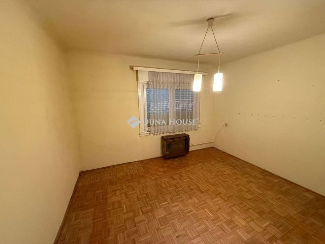 Eladó családi ház, Izsákon 29.9 M Ft, 3 szobás