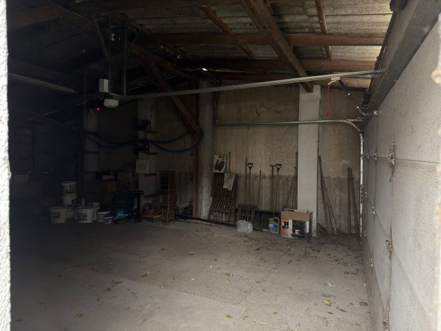 Eladó családi ház, Baján 42.9 M Ft, 7+1 szobás