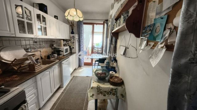 Eladó téglalakás, Kistarcsán 117 M Ft, 4 szobás