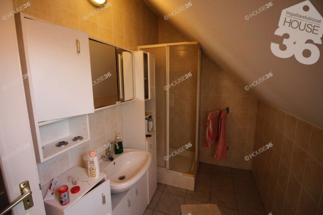 Eladó családi ház, Kecskeméten 96 M Ft, 4 szobás