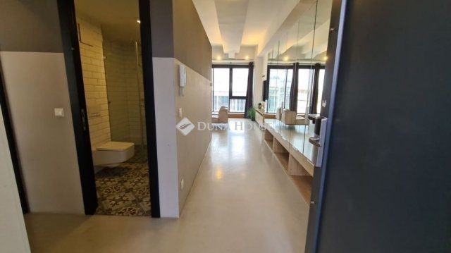 Eladó téglalakás, Budapesten, V. kerületben 218 M Ft, 2 szobás