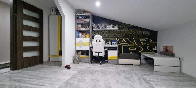 Eladó családi ház, Budapesten, XV. kerületben 199.9 M Ft