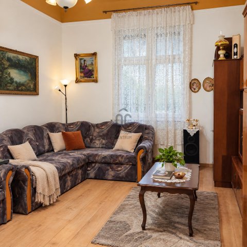 Eladó családi ház, Budapesten, IV. kerületben 75.9 M Ft