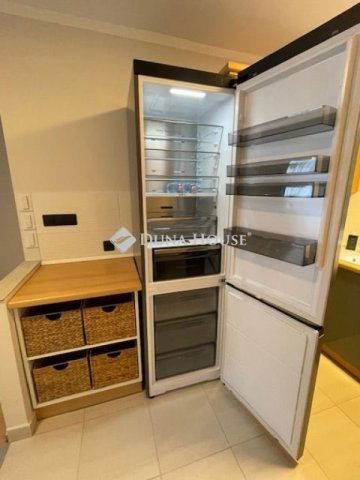 Kiadó téglalakás, albérlet, Pécsett 578 E Ft / hó, 4 szobás