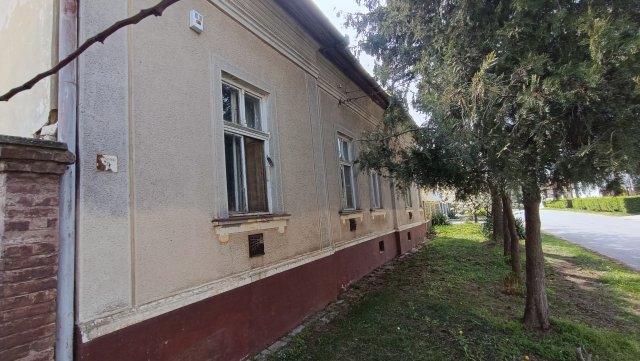 Eladó családi ház, Hajdúnánáson 45.9 M Ft, 4 szobás