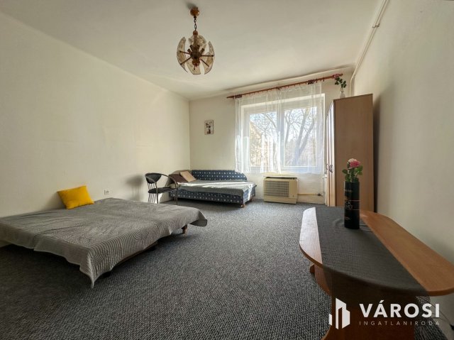 Eladó téglalakás, Salgótarjánban 13.9 M Ft, 1 szobás