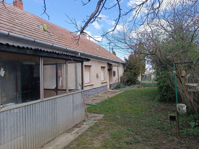 Eladó családi ház, Gyepükajánon 13.8 M Ft, 3 szobás