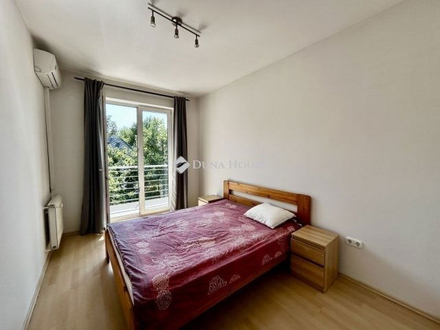 Eladó téglalakás, Budapesten, III. kerületben 69.9 M Ft